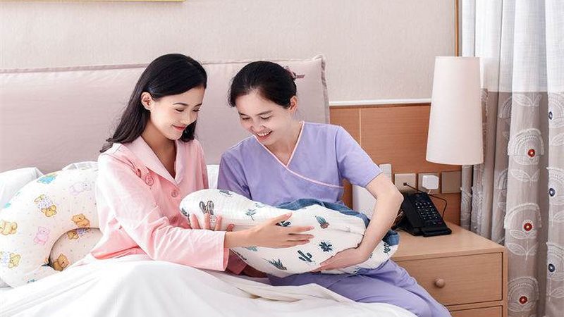 小标题：孕期肌肤变化解析